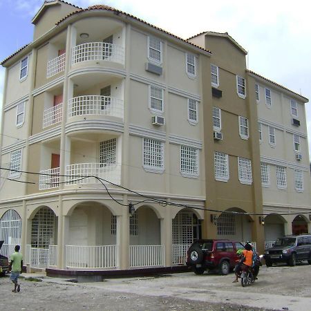 Caribbean Hotel Cayes ليس كايس المظهر الخارجي الصورة